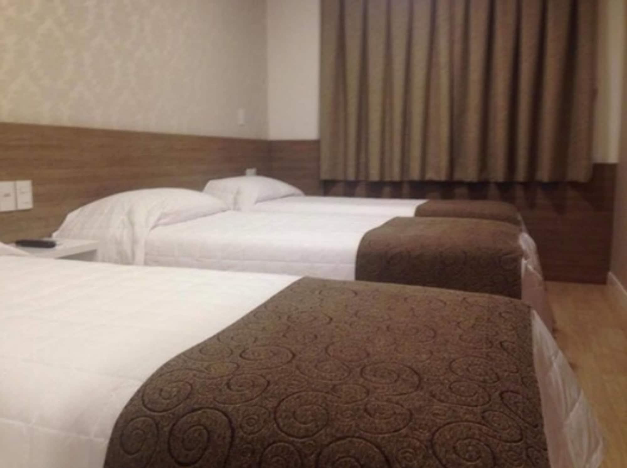 Holiday & Business Hotel - Em Frente Ao Centro De Eventos E Arena Conda Chapecó Dış mekan fotoğraf