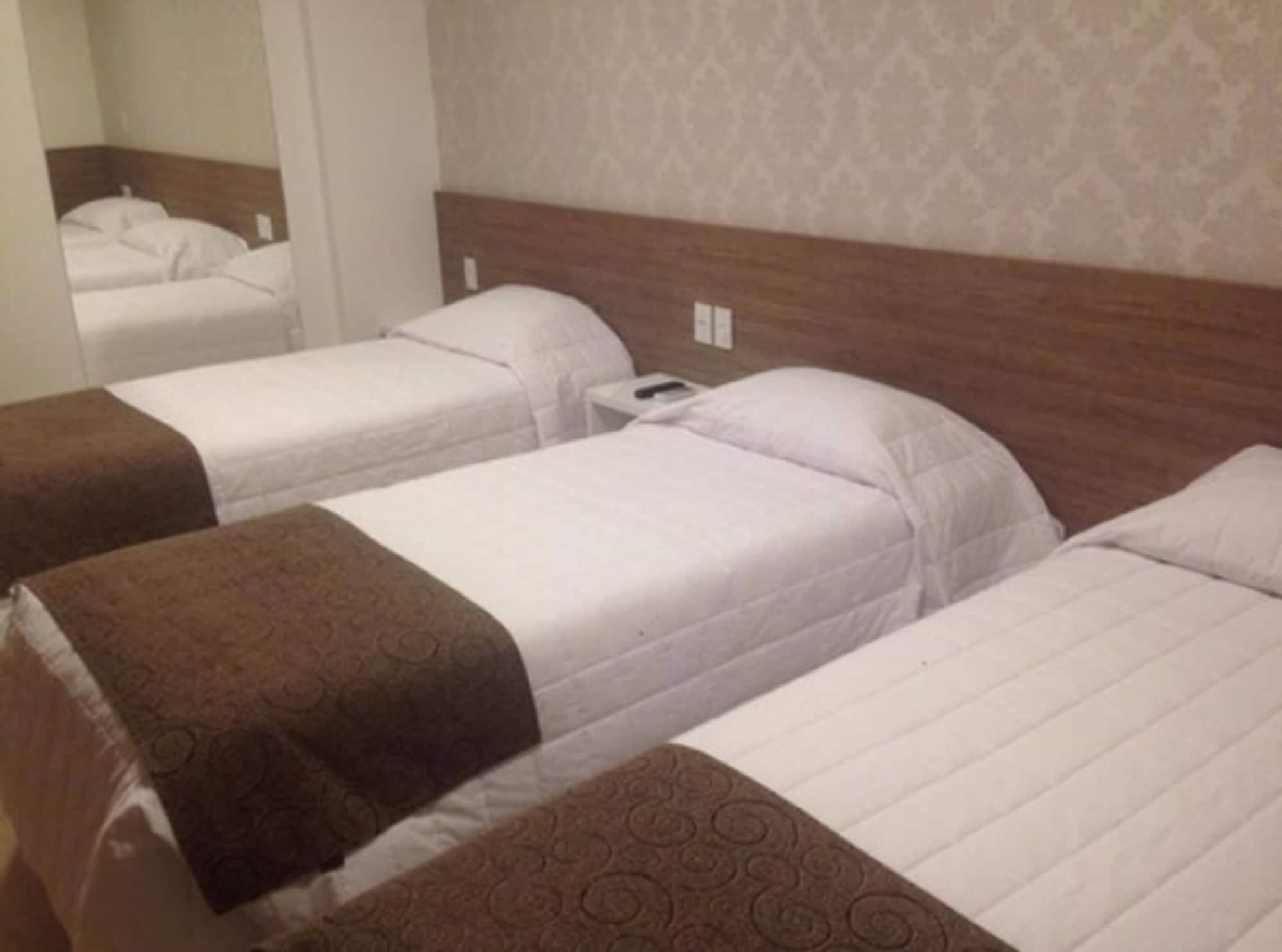 Holiday & Business Hotel - Em Frente Ao Centro De Eventos E Arena Conda Chapecó Dış mekan fotoğraf