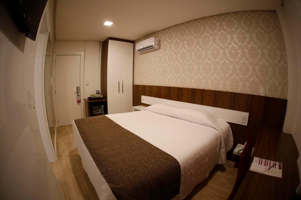 Holiday & Business Hotel - Em Frente Ao Centro De Eventos E Arena Conda Chapecó Dış mekan fotoğraf