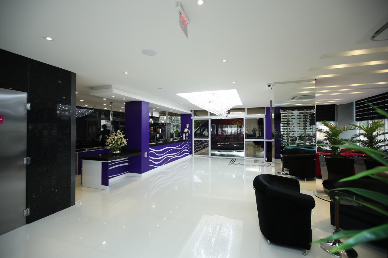 Holiday & Business Hotel - Em Frente Ao Centro De Eventos E Arena Conda Chapecó Dış mekan fotoğraf