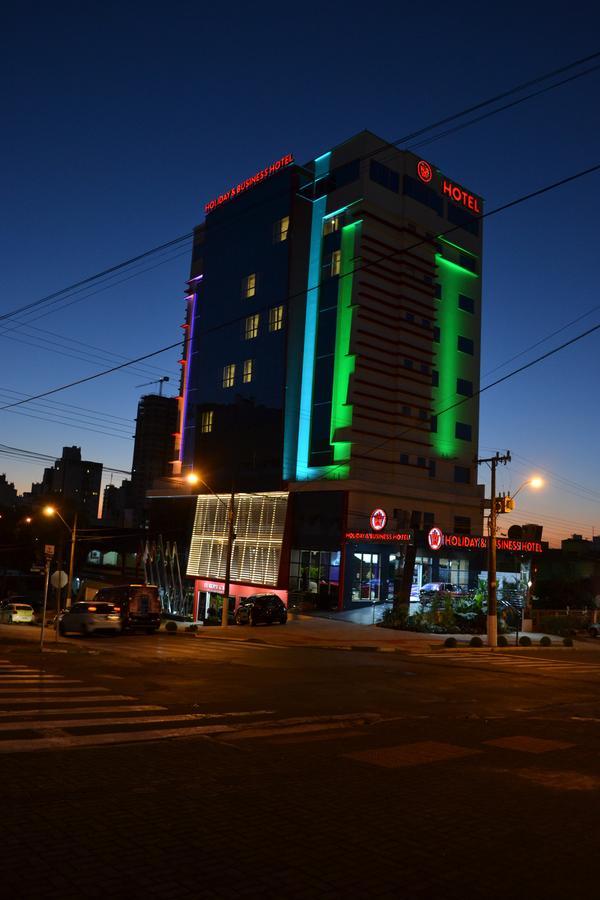 Holiday & Business Hotel - Em Frente Ao Centro De Eventos E Arena Conda Chapecó Dış mekan fotoğraf